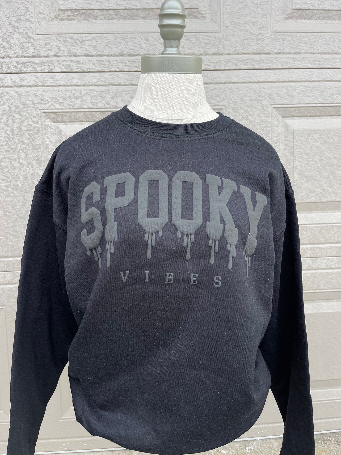 Spooky Vibes Halloween Sweatshirt, Halloween Sweatshirt, Ghost Sweatshirt, Western Halloween Sweatshirt, Baggy Clothes, Halloween 2023